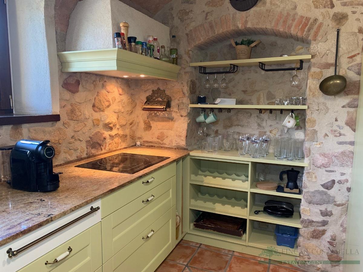Venta de masía en Santa Cristina D´aro