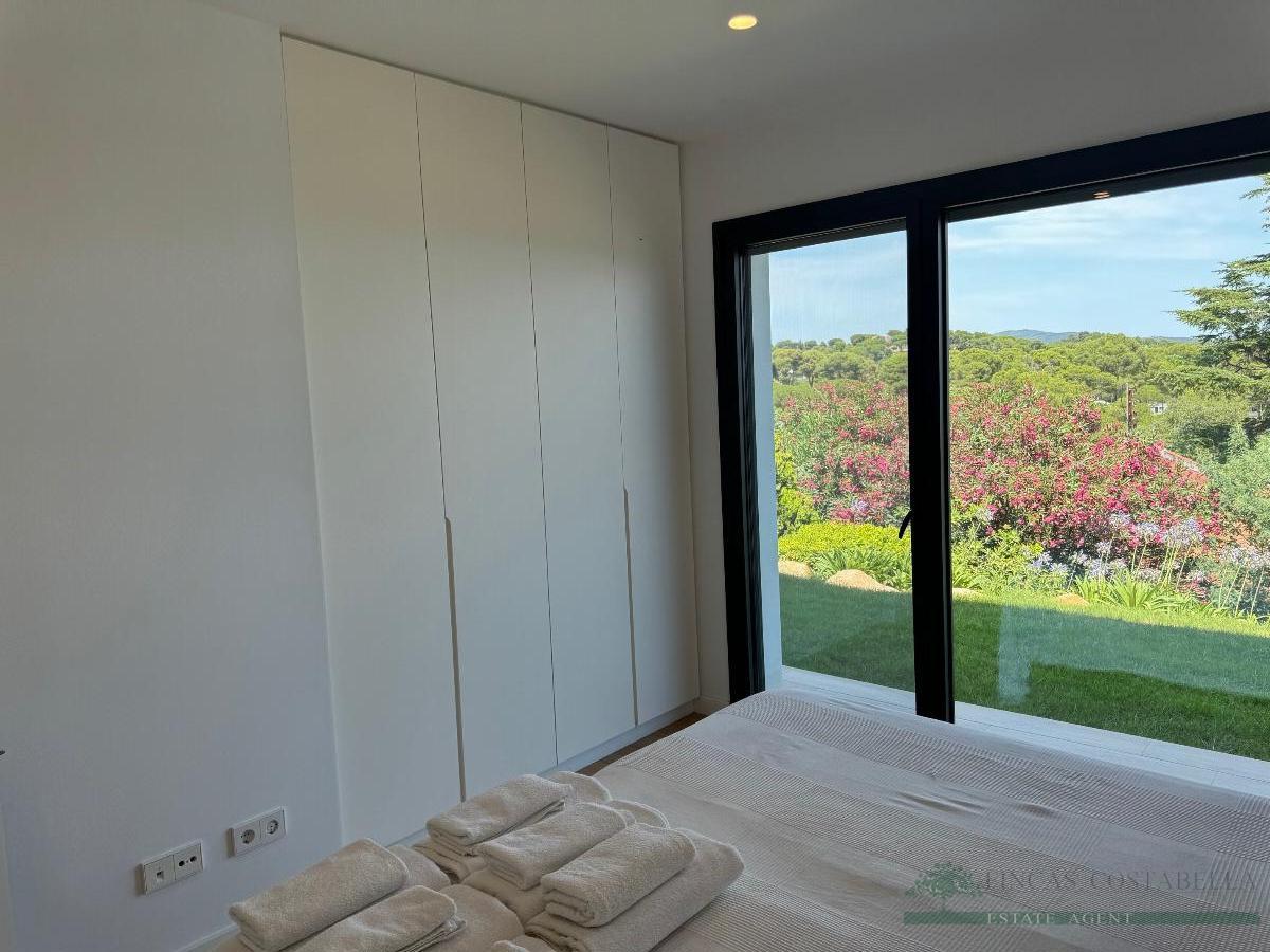 For sale of house in Calonge