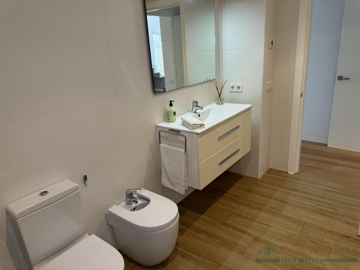 For sale of house in Calonge