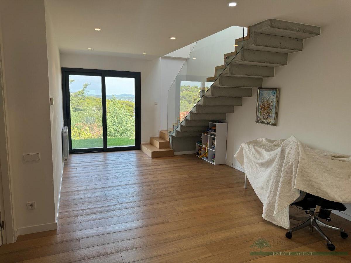 For sale of house in Calonge