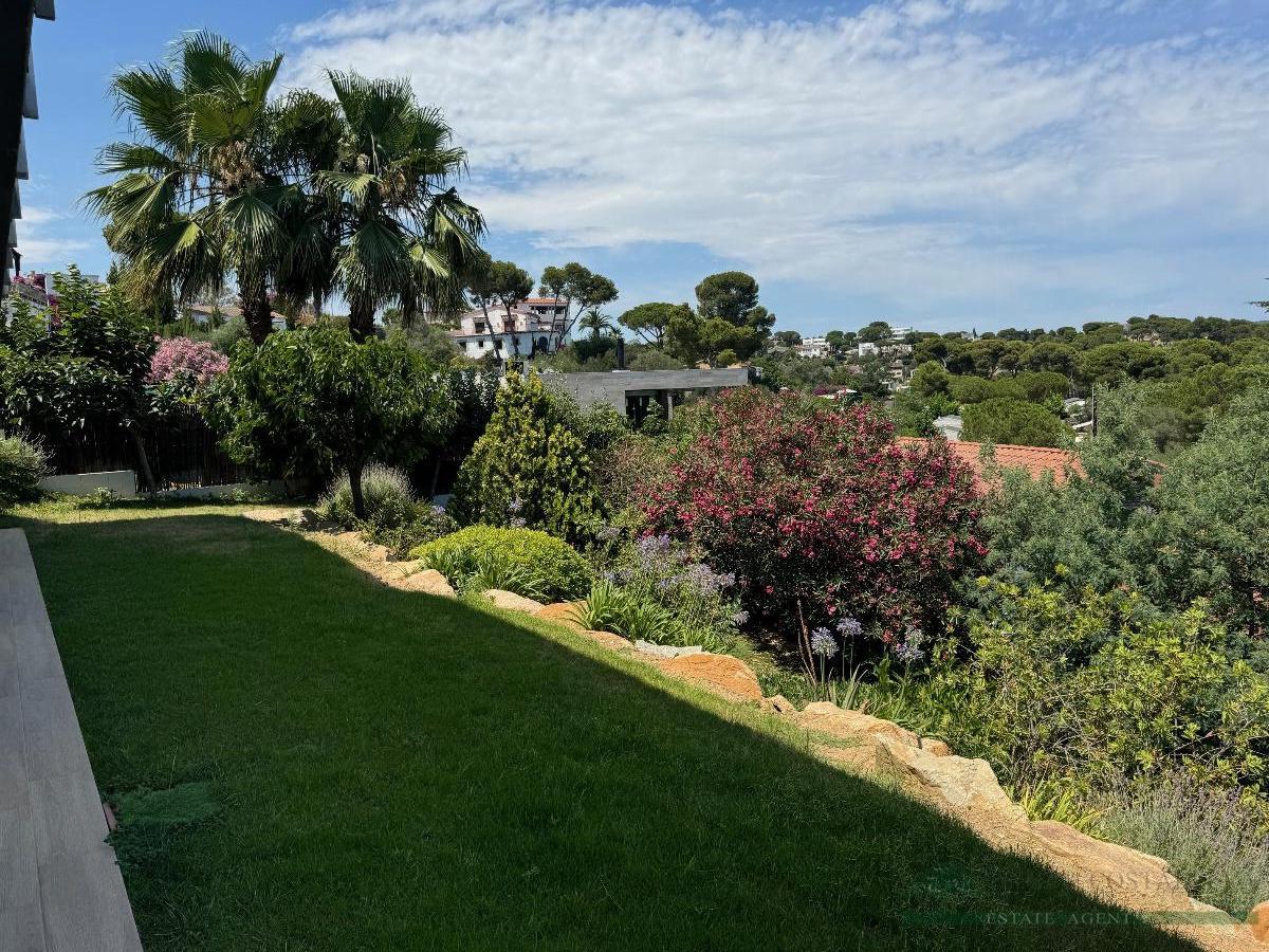 For sale of house in Calonge