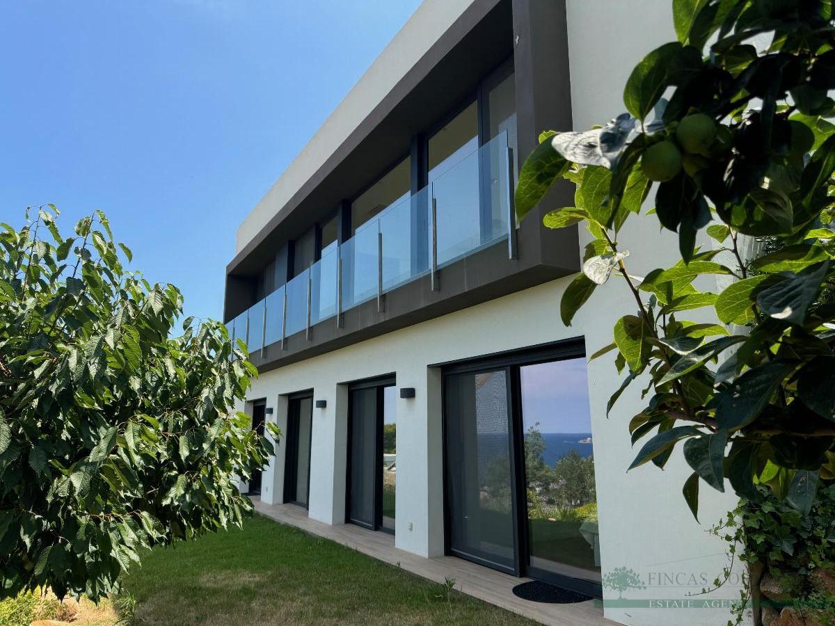 For sale of house in Calonge