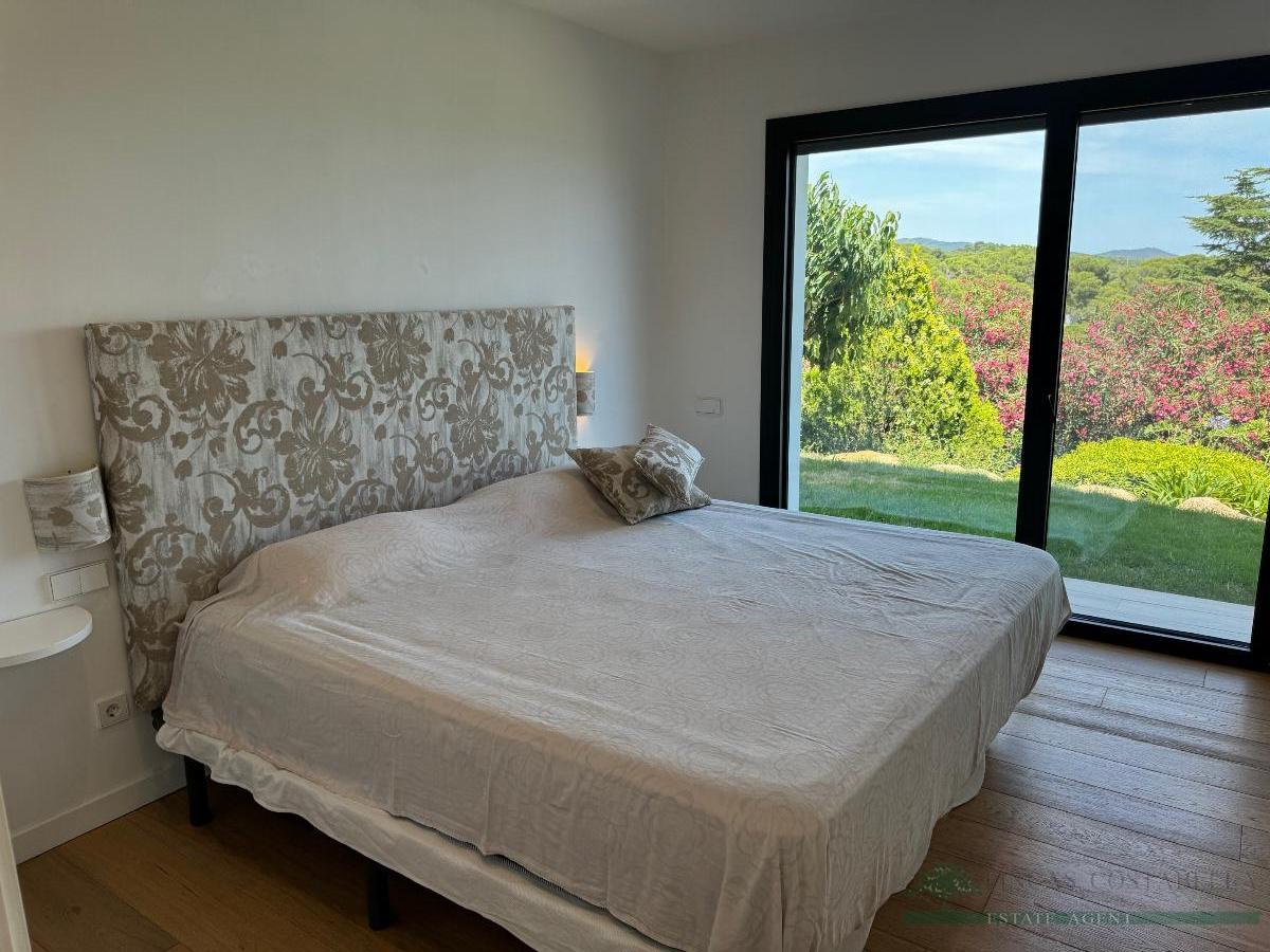 For sale of house in Calonge