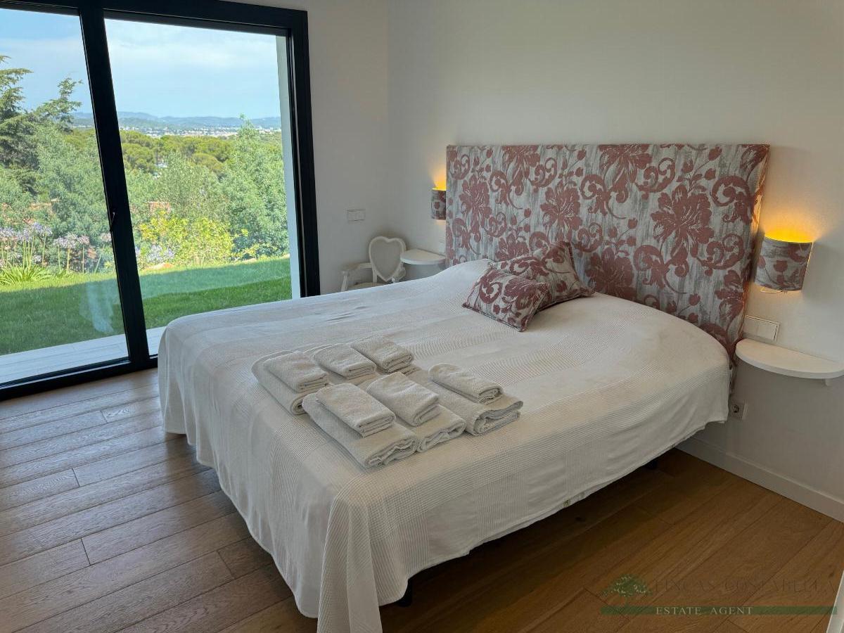 For sale of house in Calonge