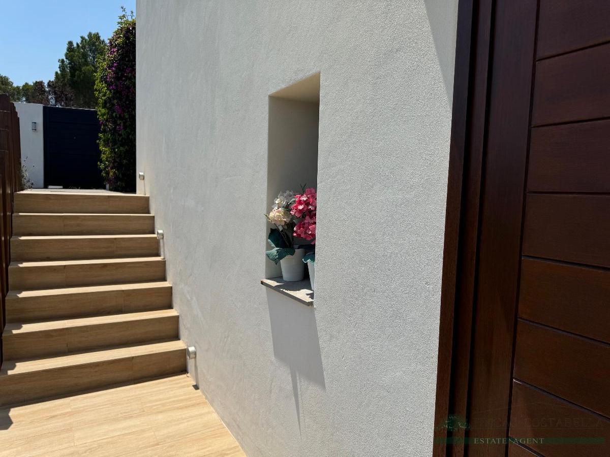 For sale of house in Calonge