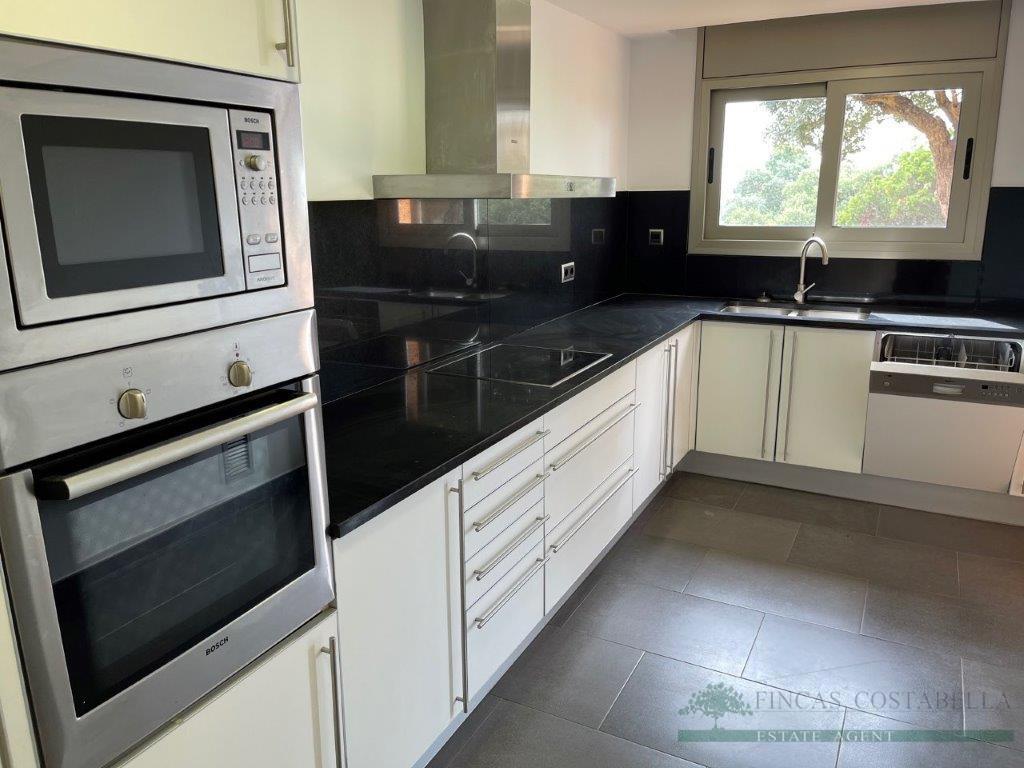 Продажа от

 Апартаменты на Castell-Platja d´Aro