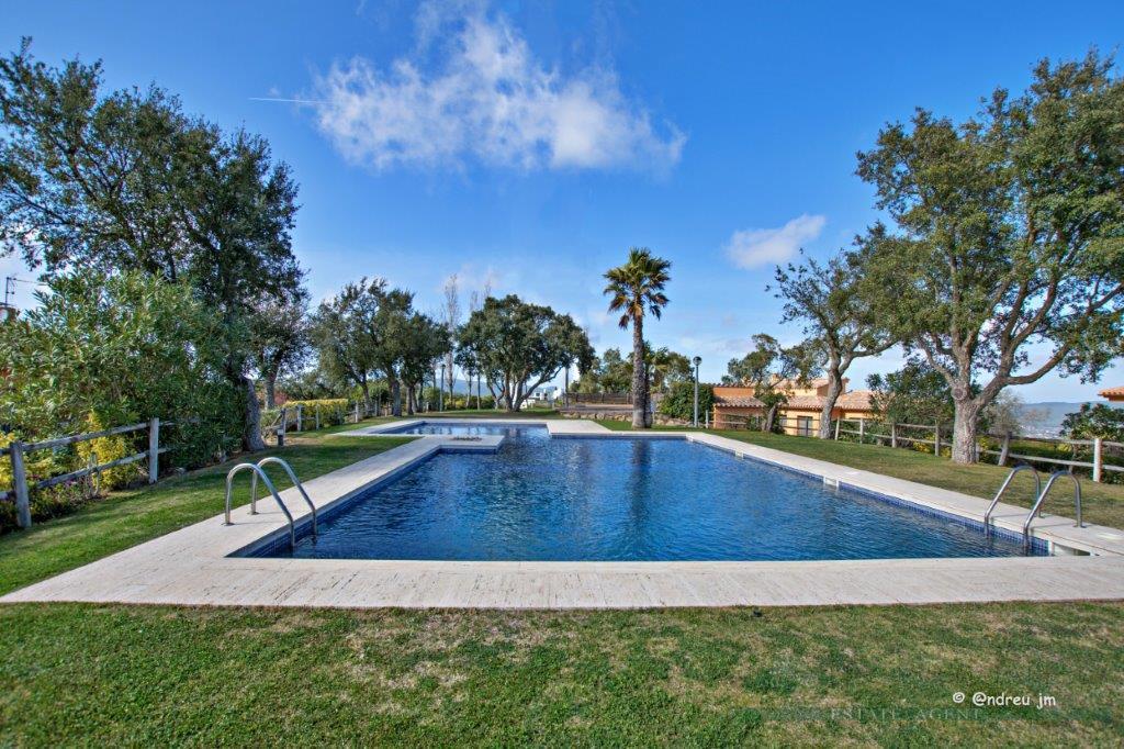 Продажа от

 Апартаменты на Castell-Platja d´Aro