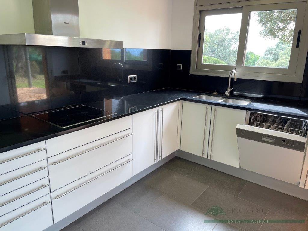 Продажа от

 Апартаменты на Castell-Platja d´Aro