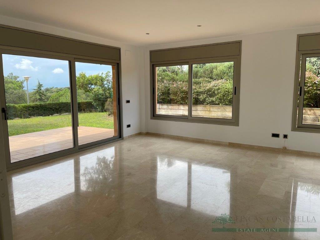 Продажа от

 Апартаменты на Castell-Platja d´Aro