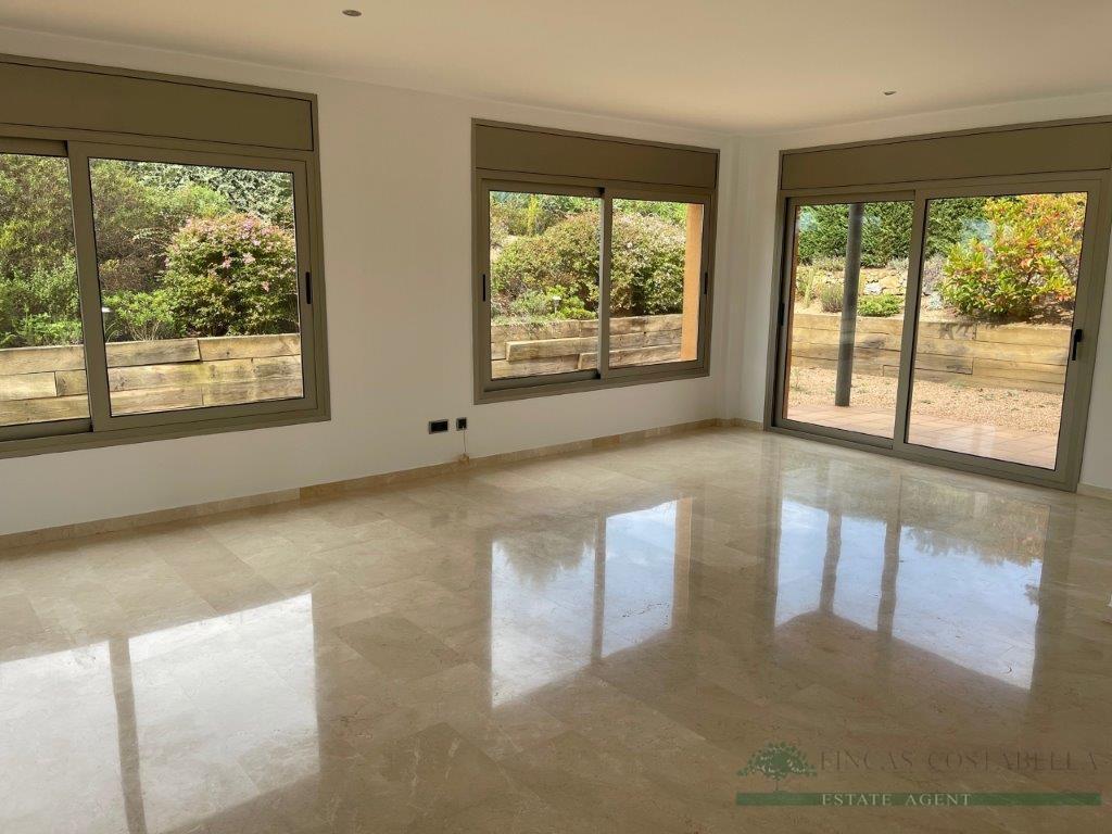 Продажа от

 Апартаменты на Castell-Platja d´Aro