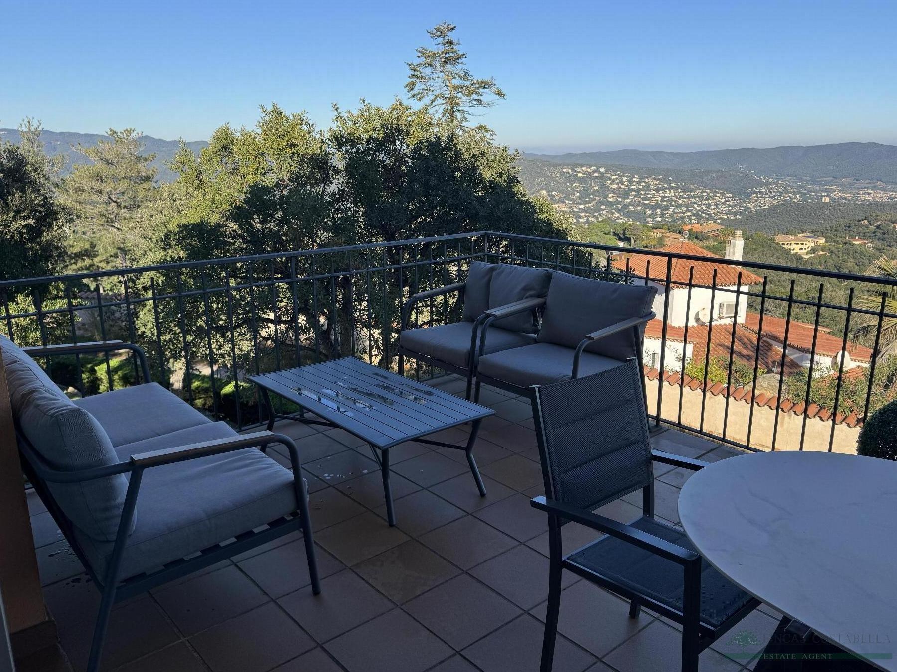 Huur van penthouse in Castell-Platja d´Aro