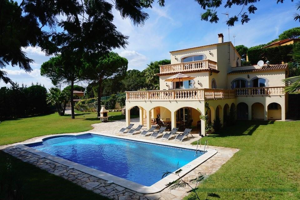 For sale of house in Santa Cristina D´aro