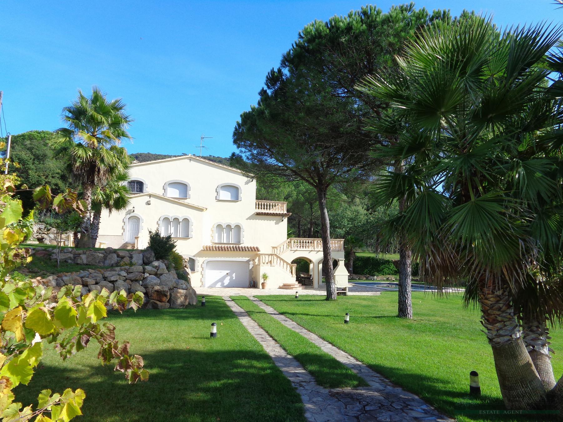 For sale of house in Santa Cristina D´aro