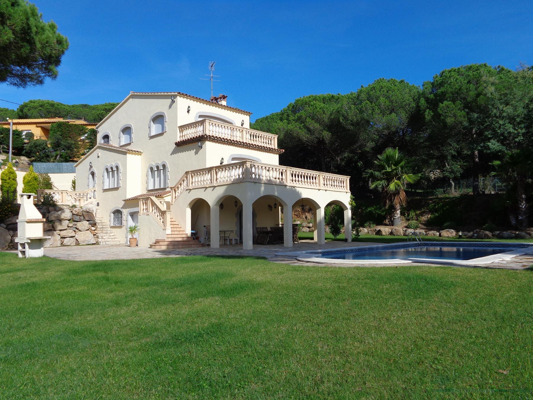 For sale of house in Santa Cristina D´aro