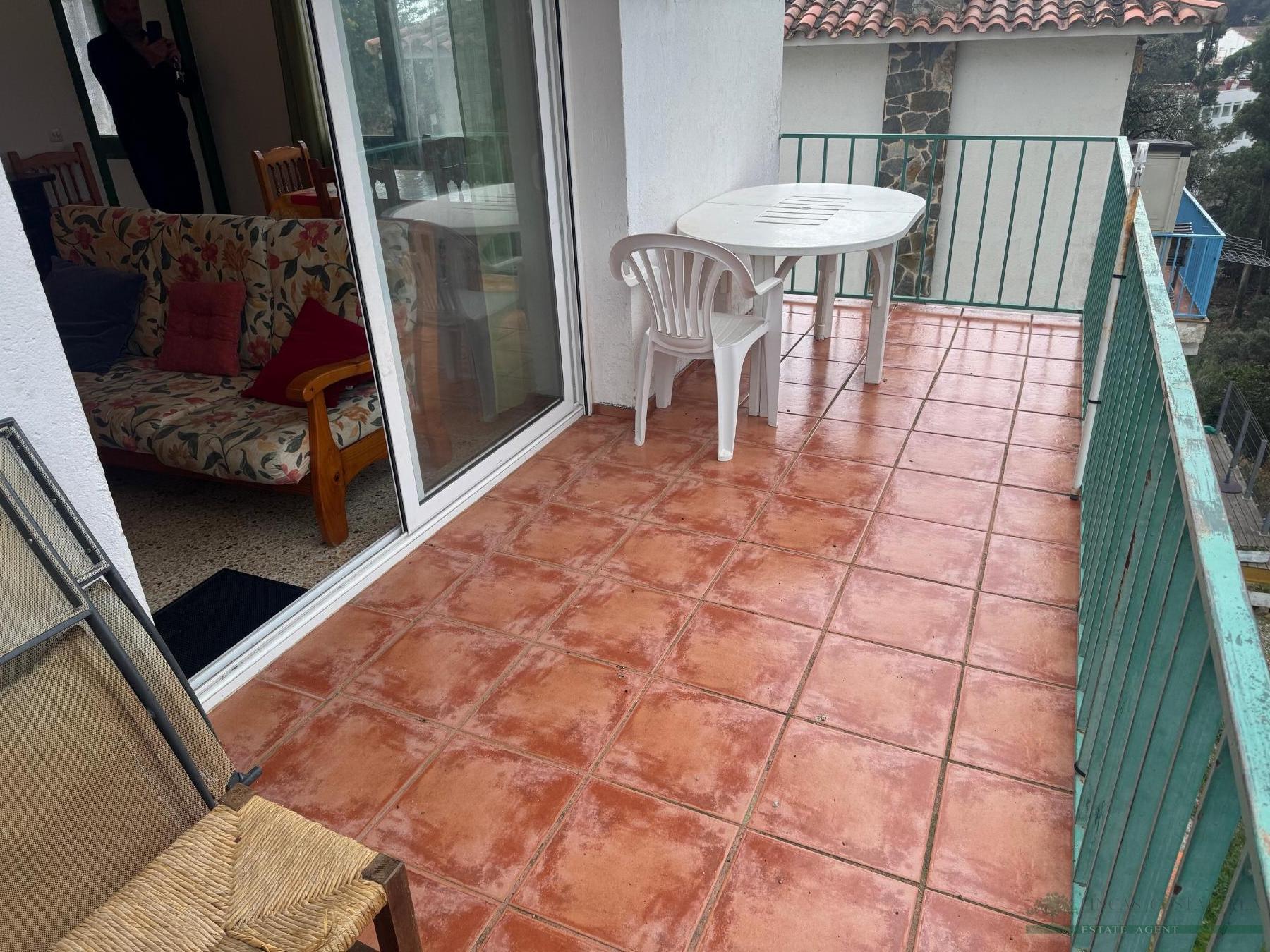 Til salg fra hus i Santa Cristina D´aro