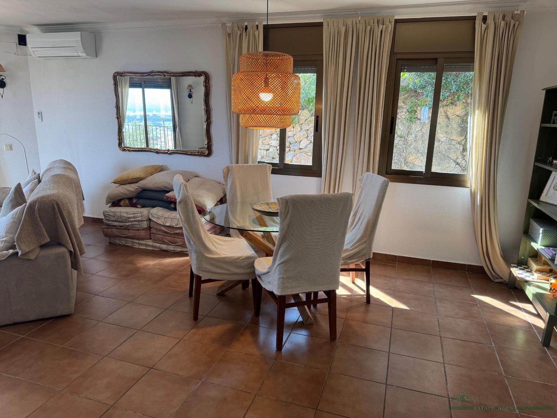 For sale of house in Calonge