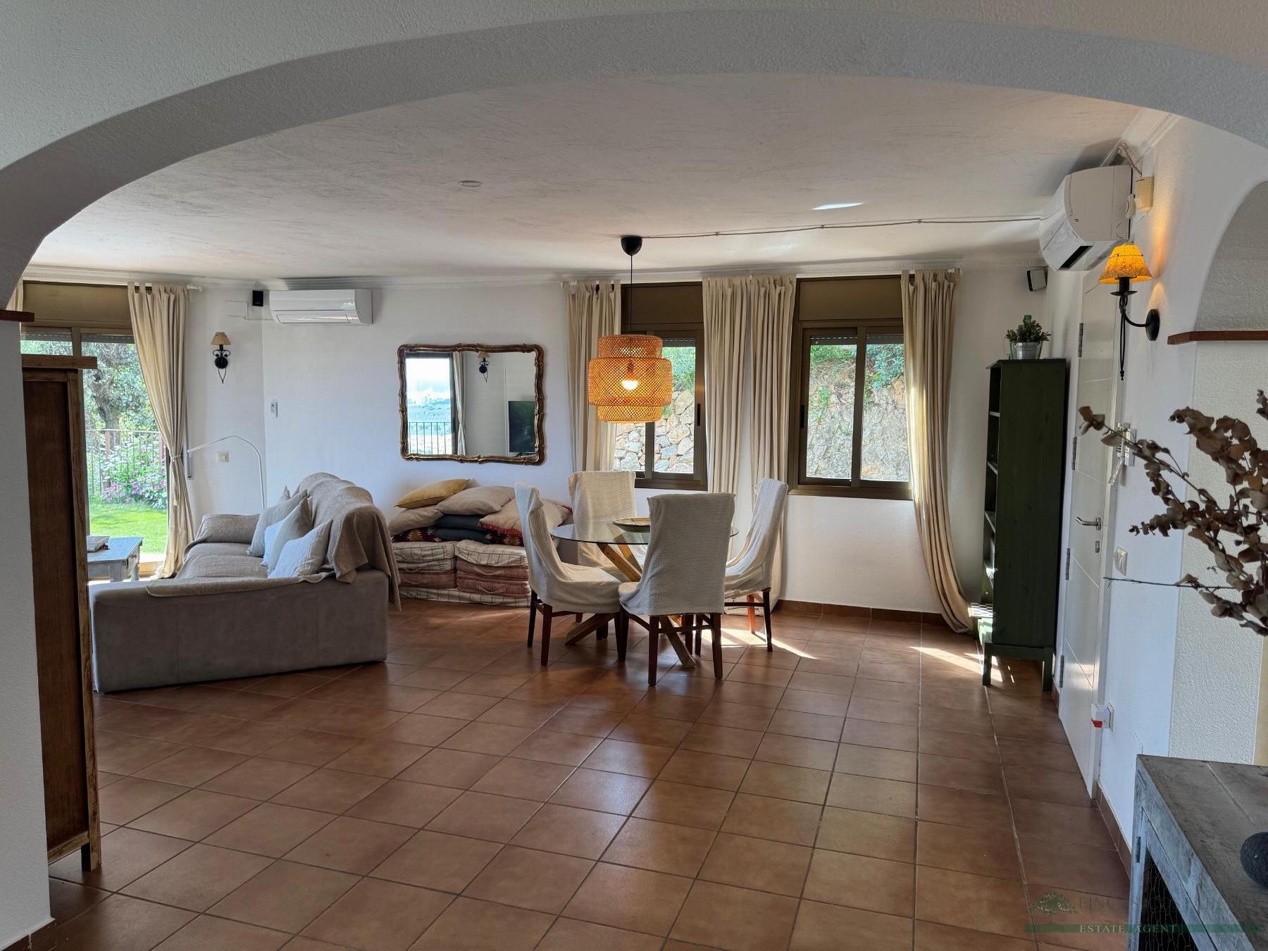 For sale of house in Calonge