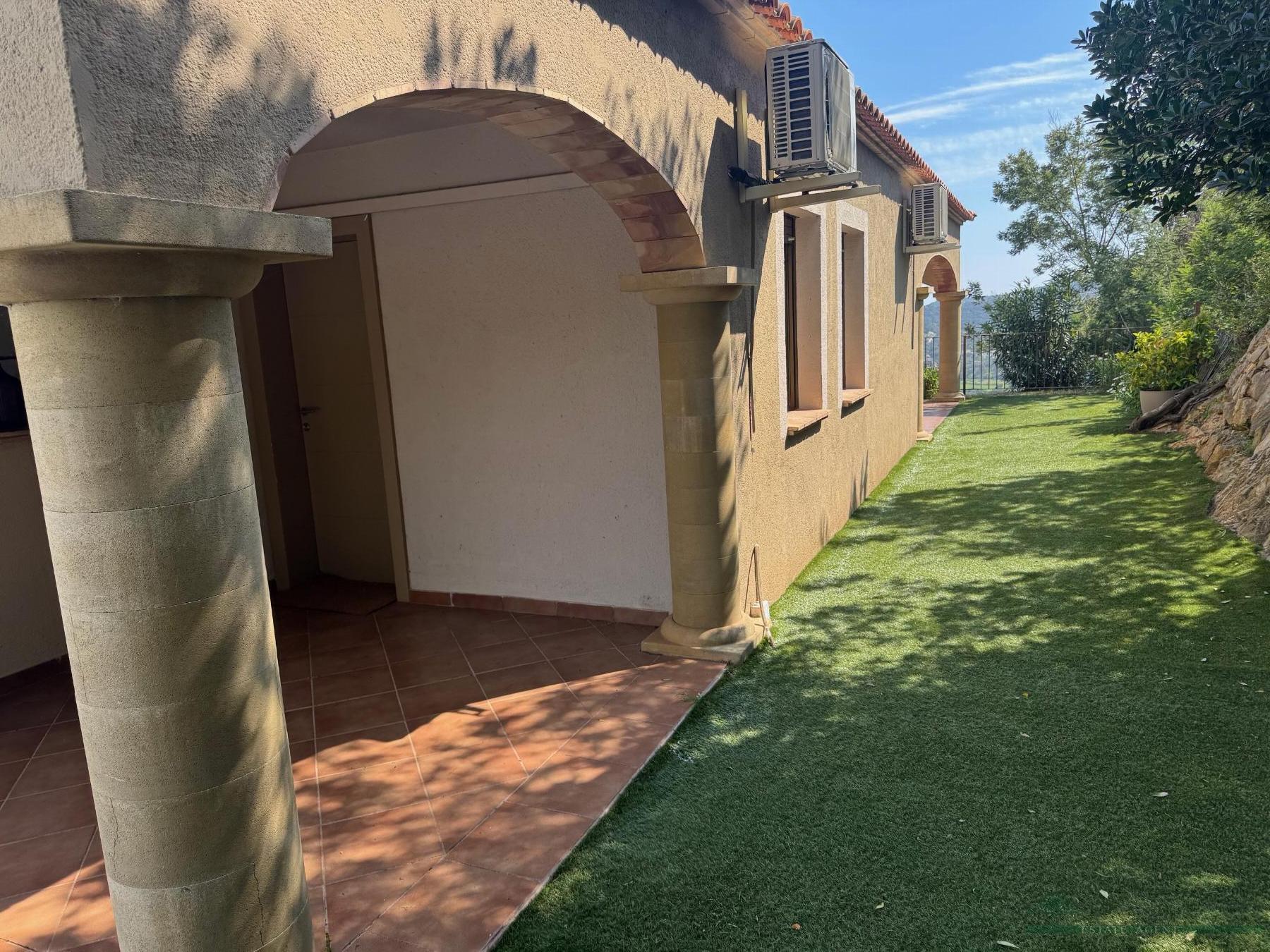 For sale of house in Calonge