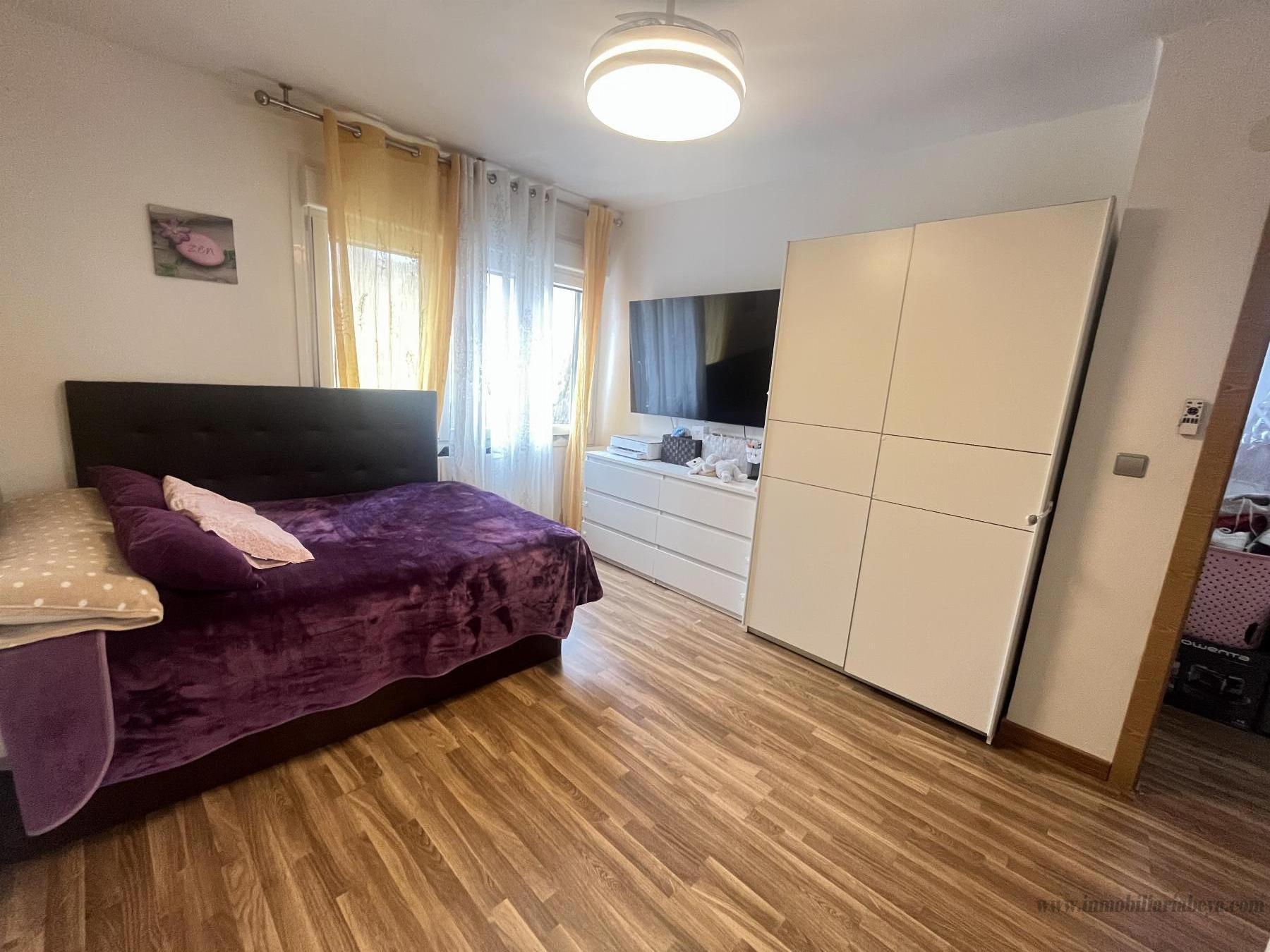 For sale of flat in Pamplona