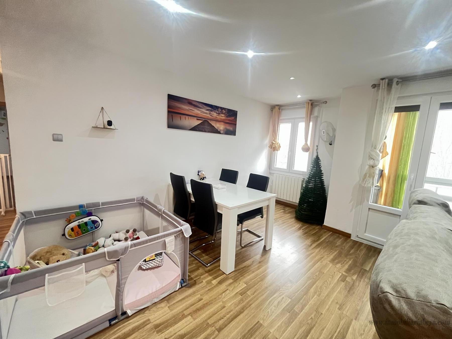 For sale of flat in Pamplona