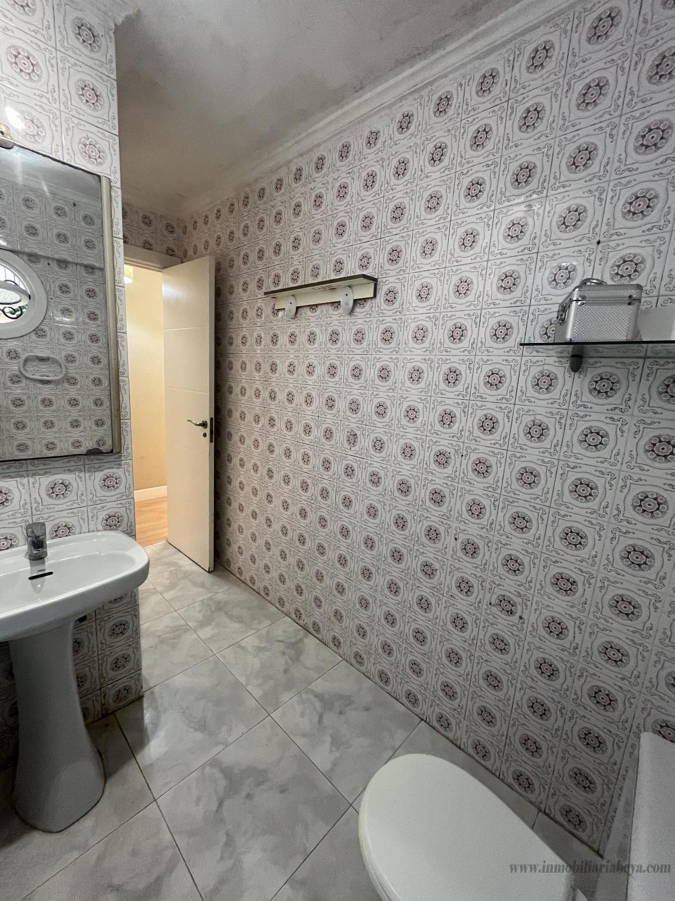 For sale of flat in Mutriku