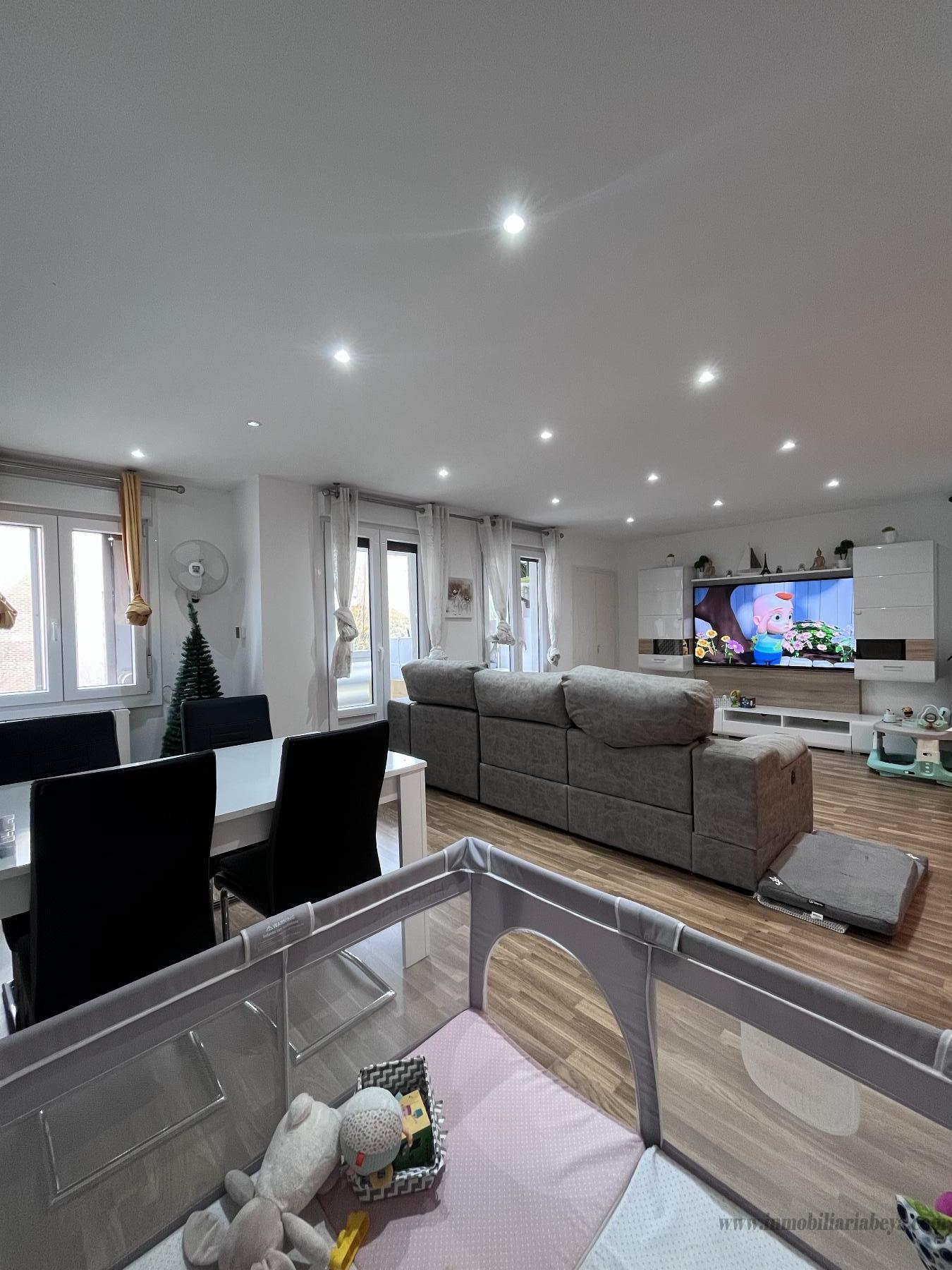 For sale of flat in Pamplona