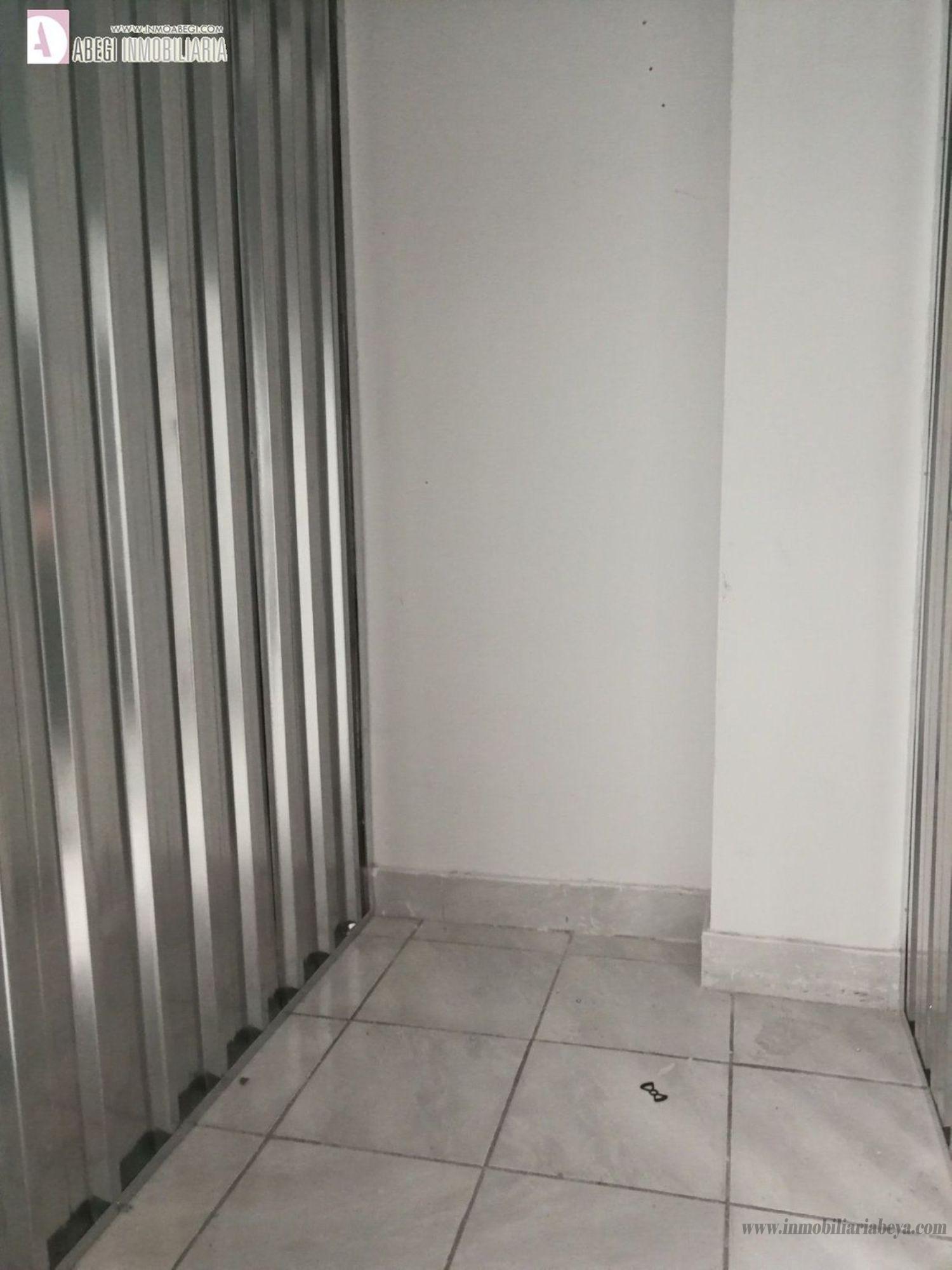 For rent of storage room in Villava Atarrabia