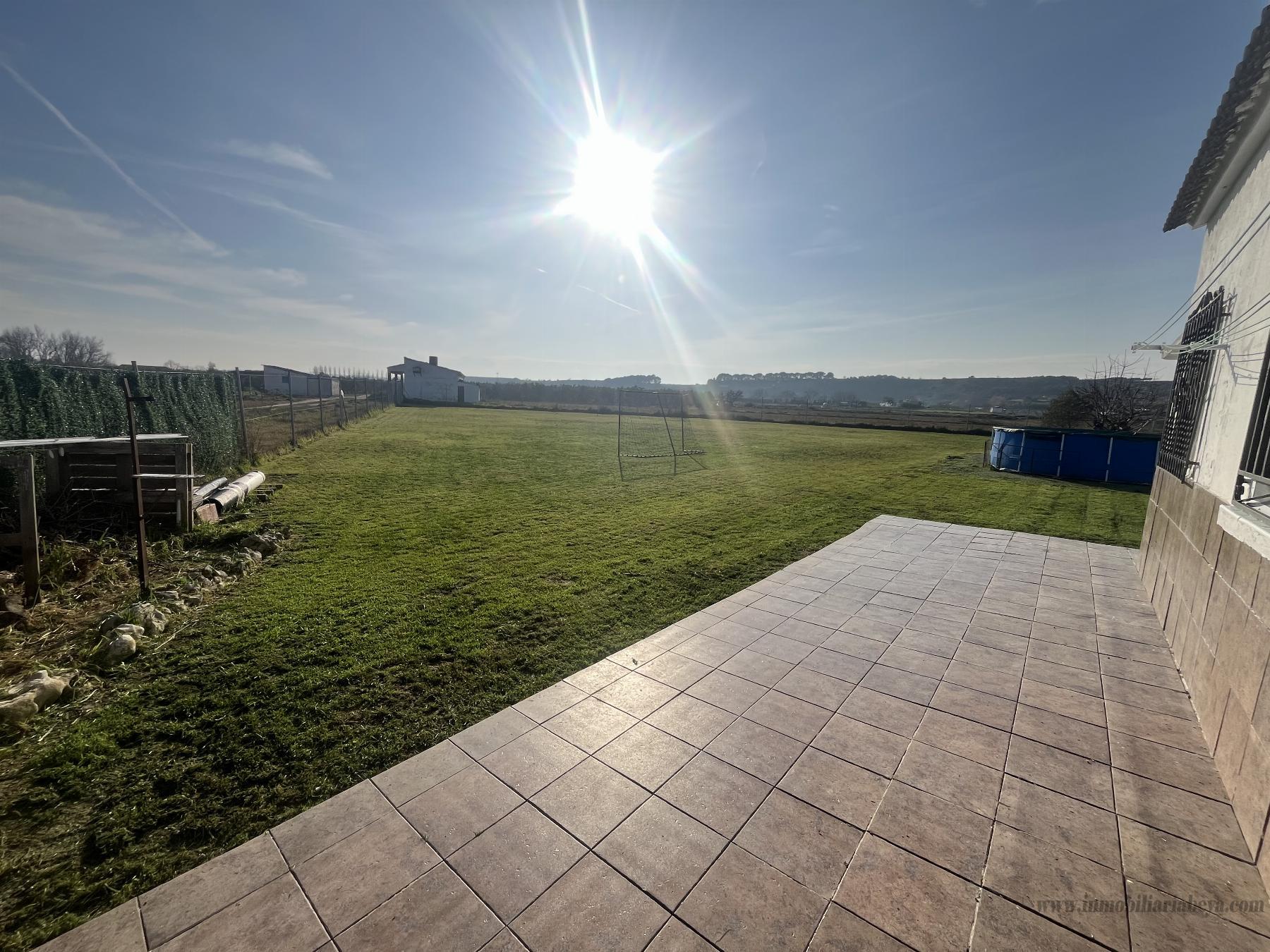 For sale of land in Lerín