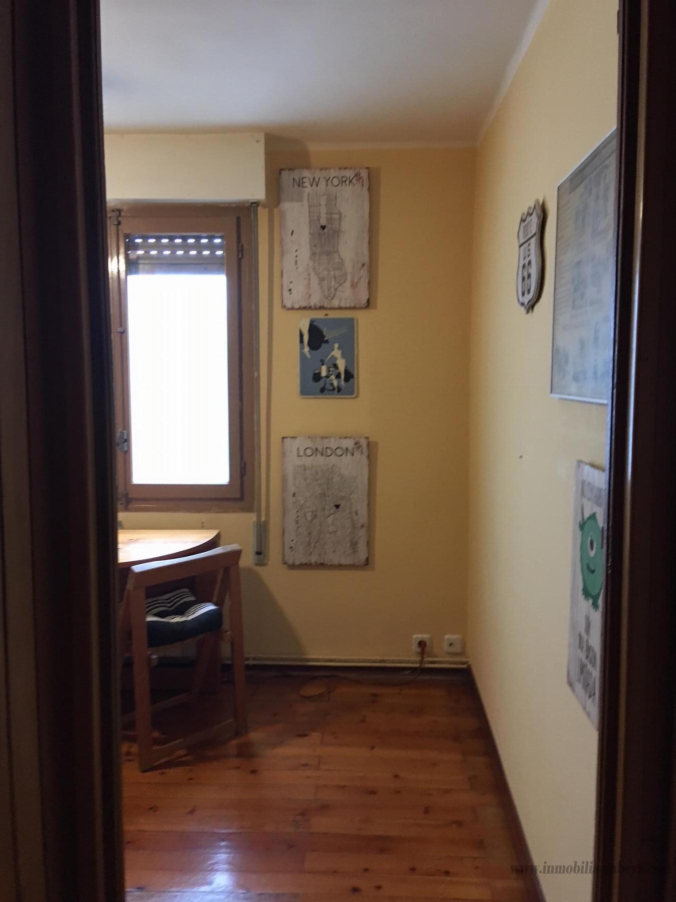 For sale of apartment in Pamplona