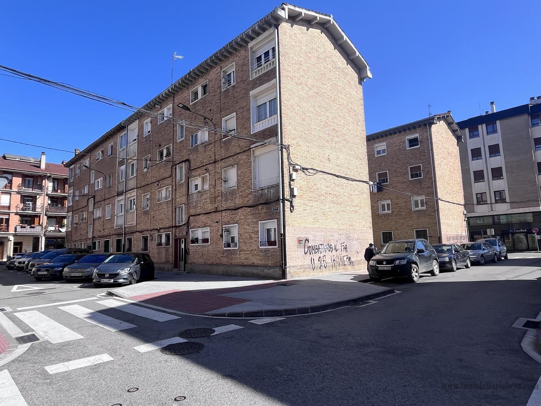 For sale of flat in Altsasu Alsasua
