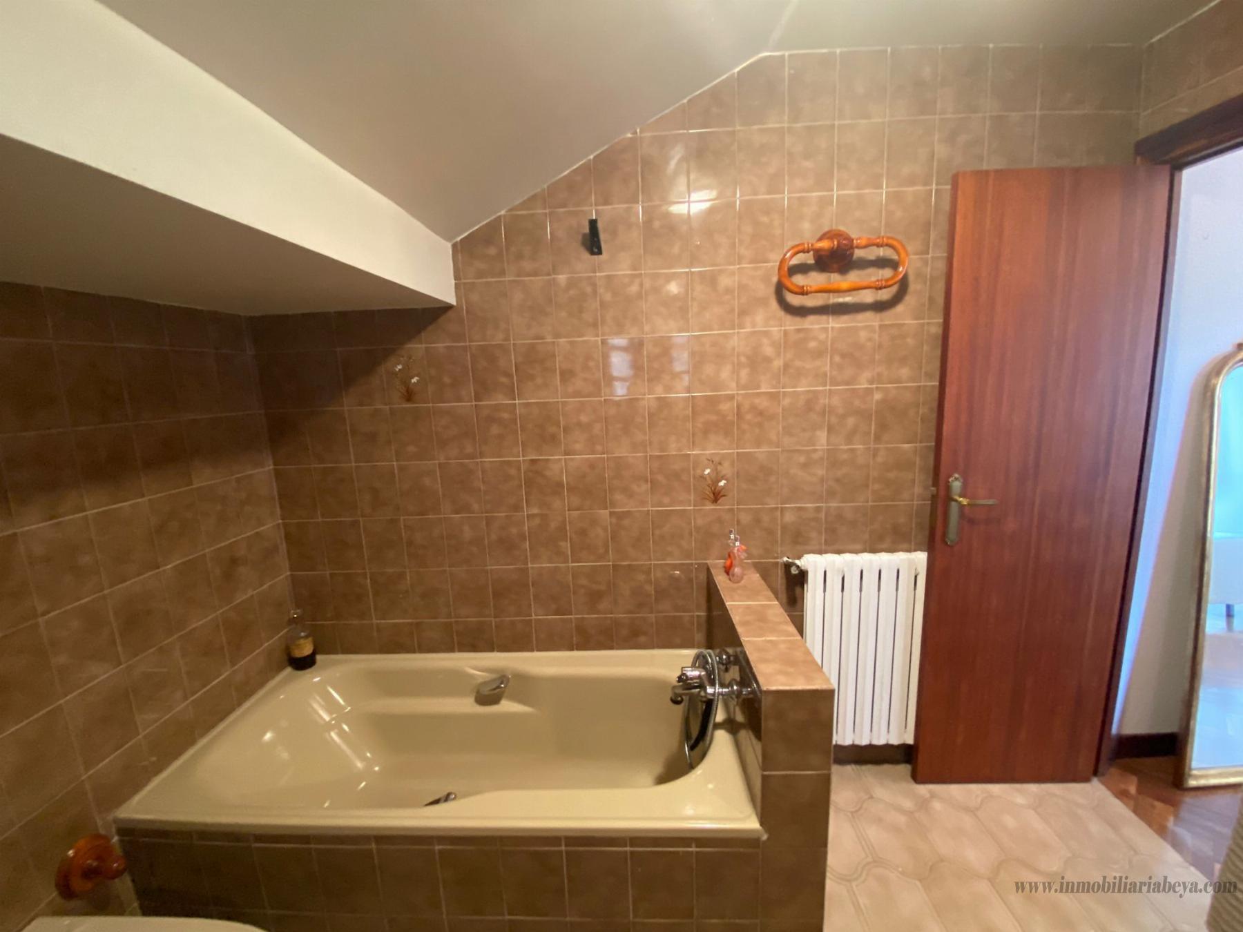 For sale of house in Elorz