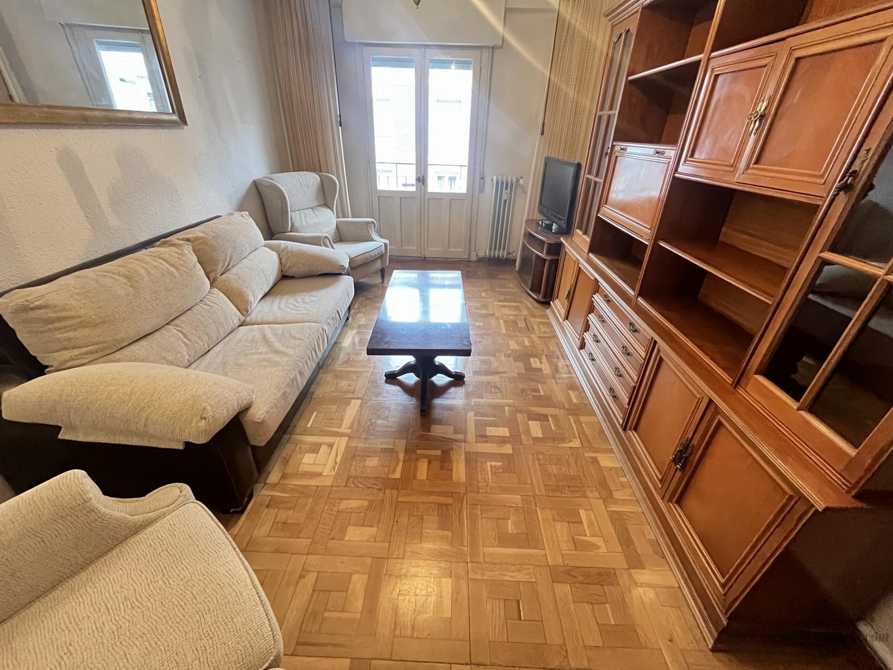 For sale of flat in Pamplona