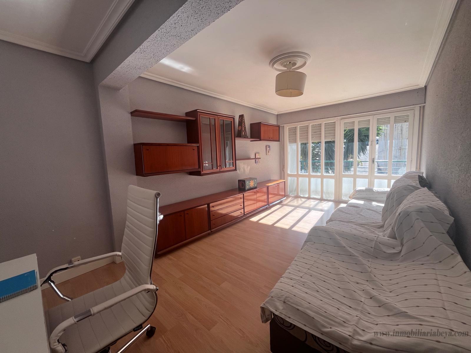 For sale of flat in Mutriku