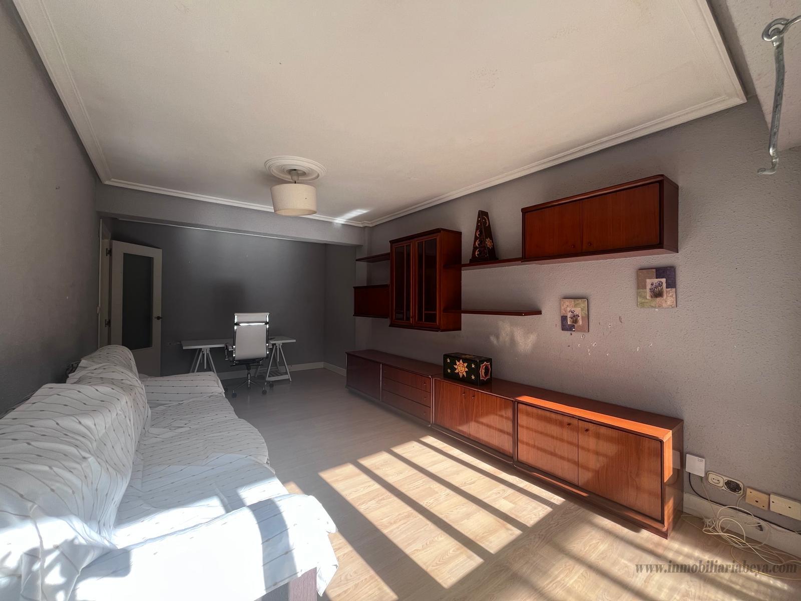 For sale of flat in Mutriku