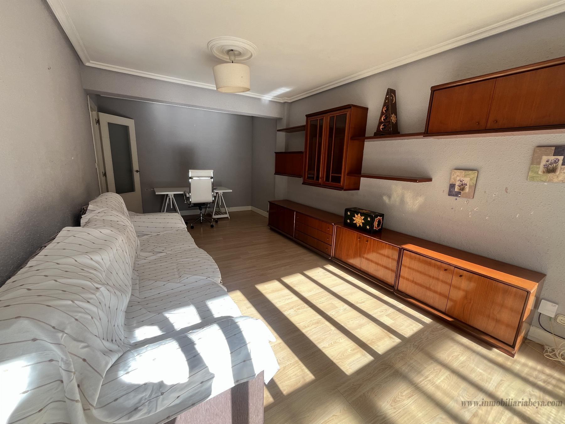 For sale of flat in Mutriku