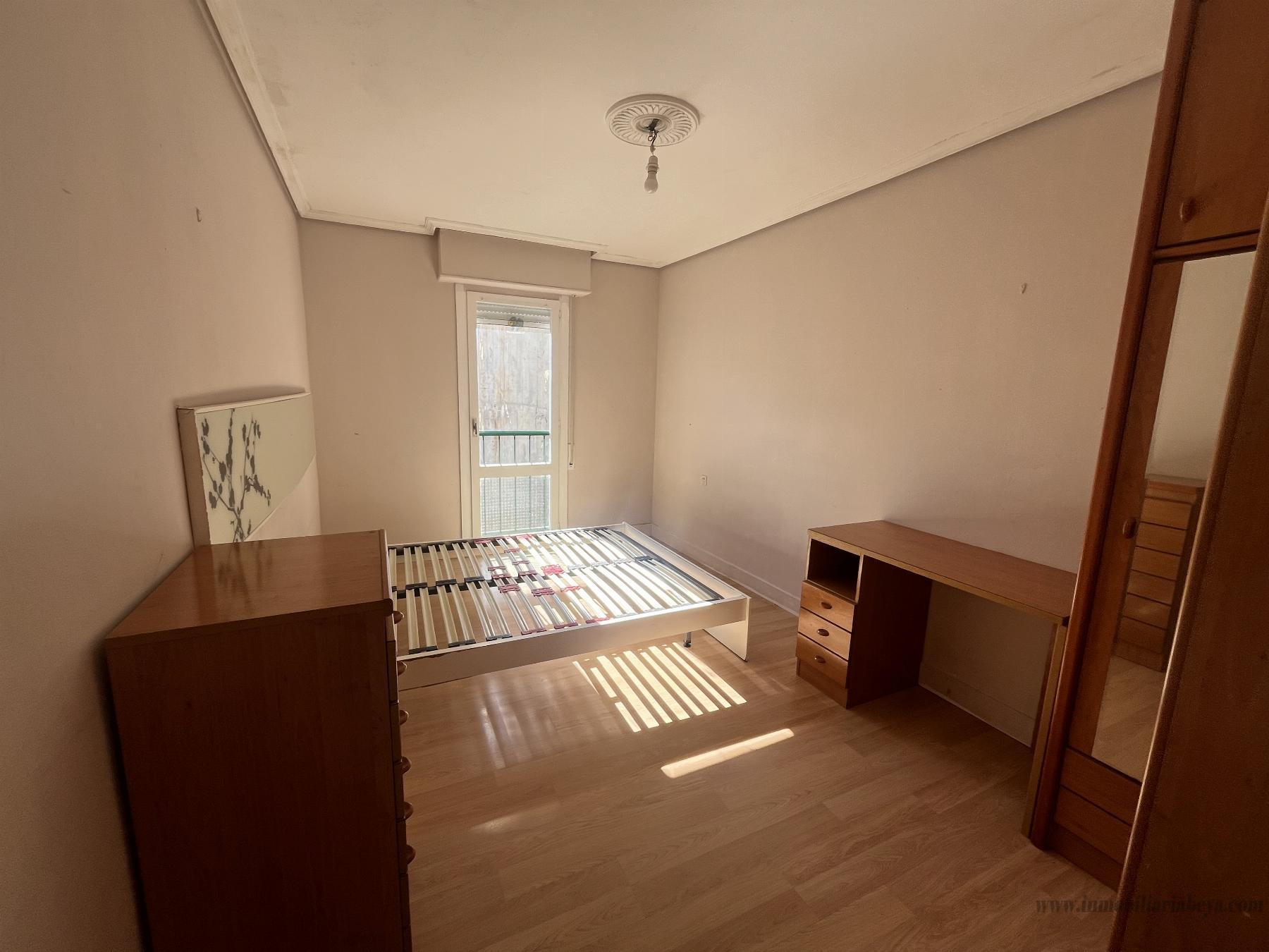 For sale of flat in Mutriku