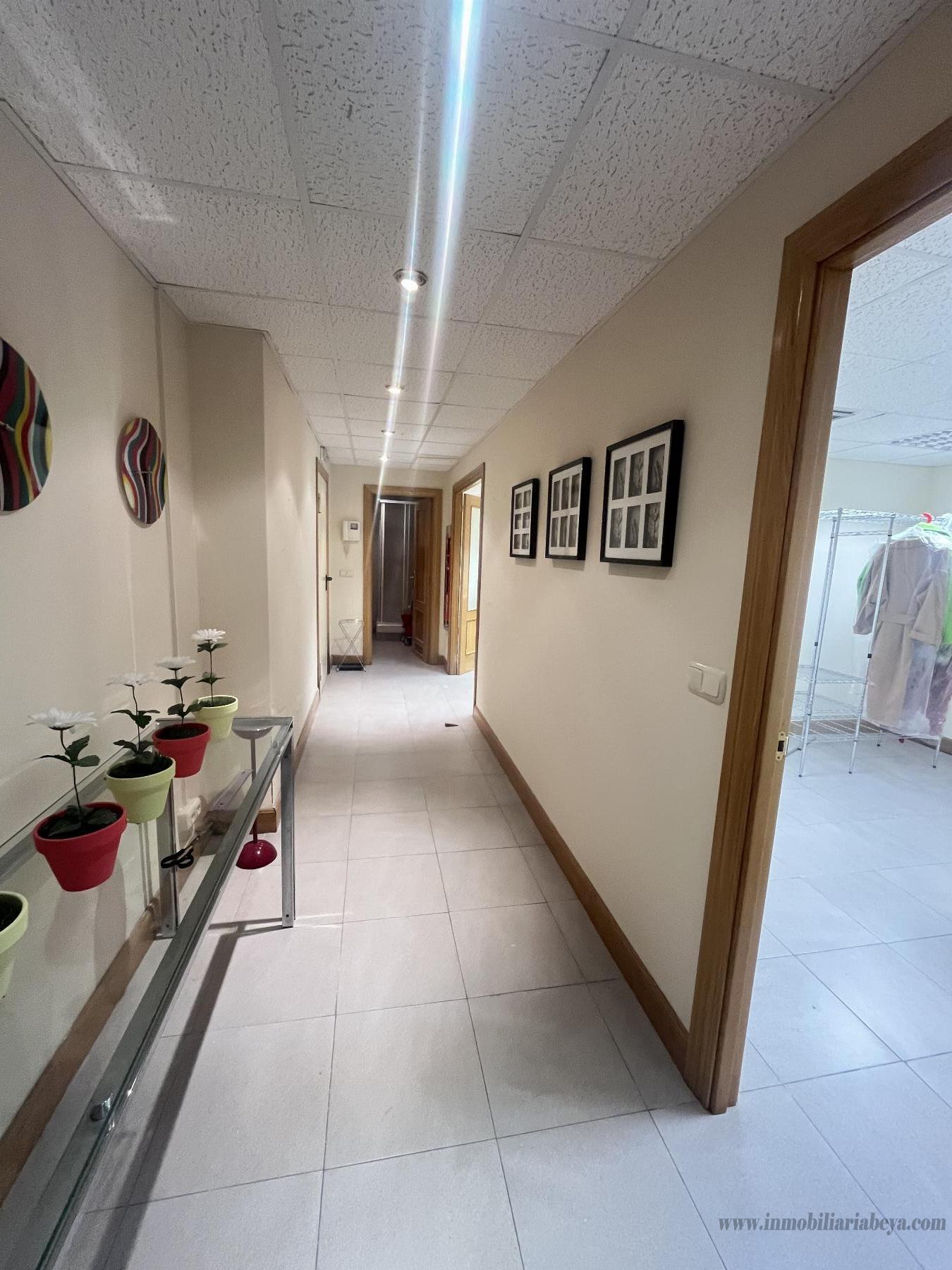 For sale of office in Villava Atarrabia