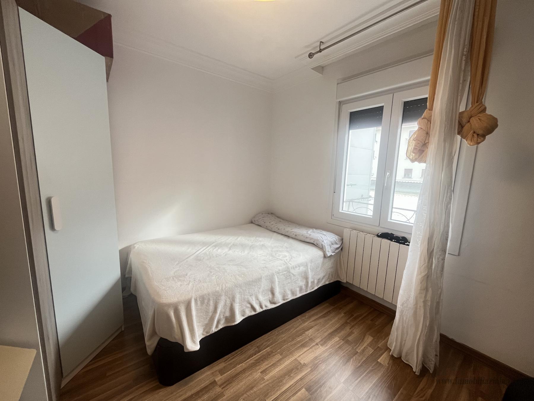 For sale of flat in Pamplona
