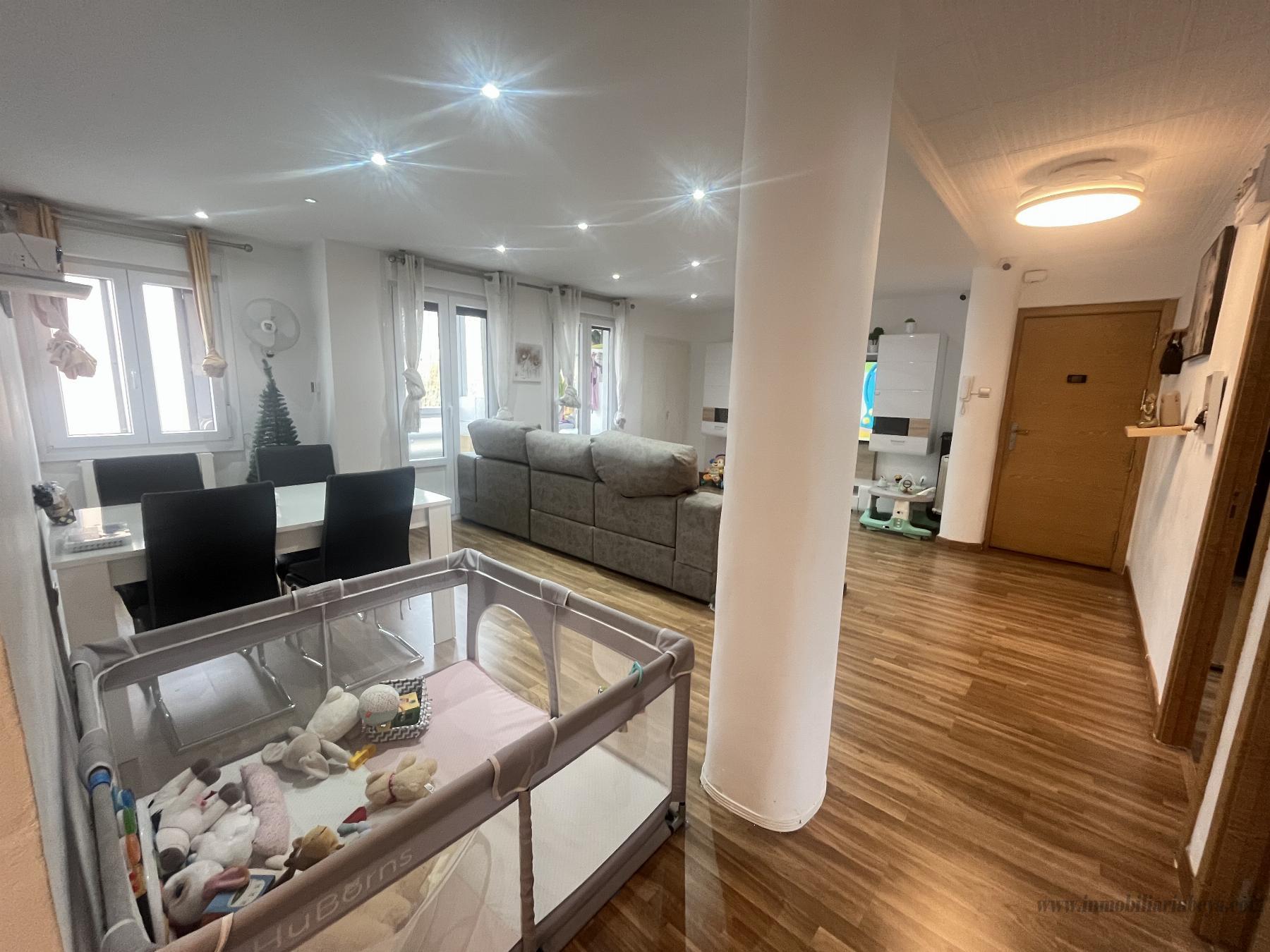 For sale of flat in Pamplona