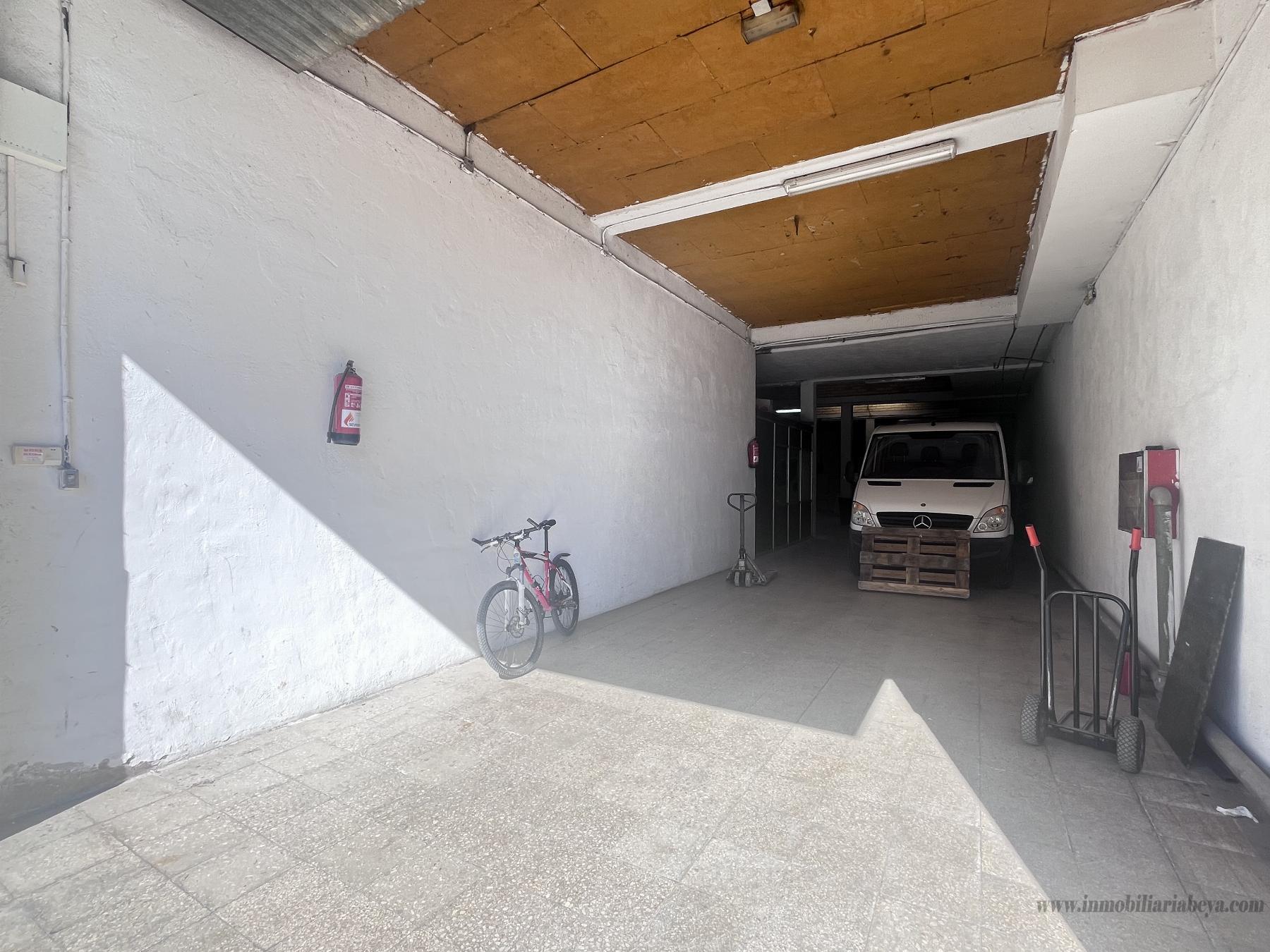 For sale of premises in Berriozar