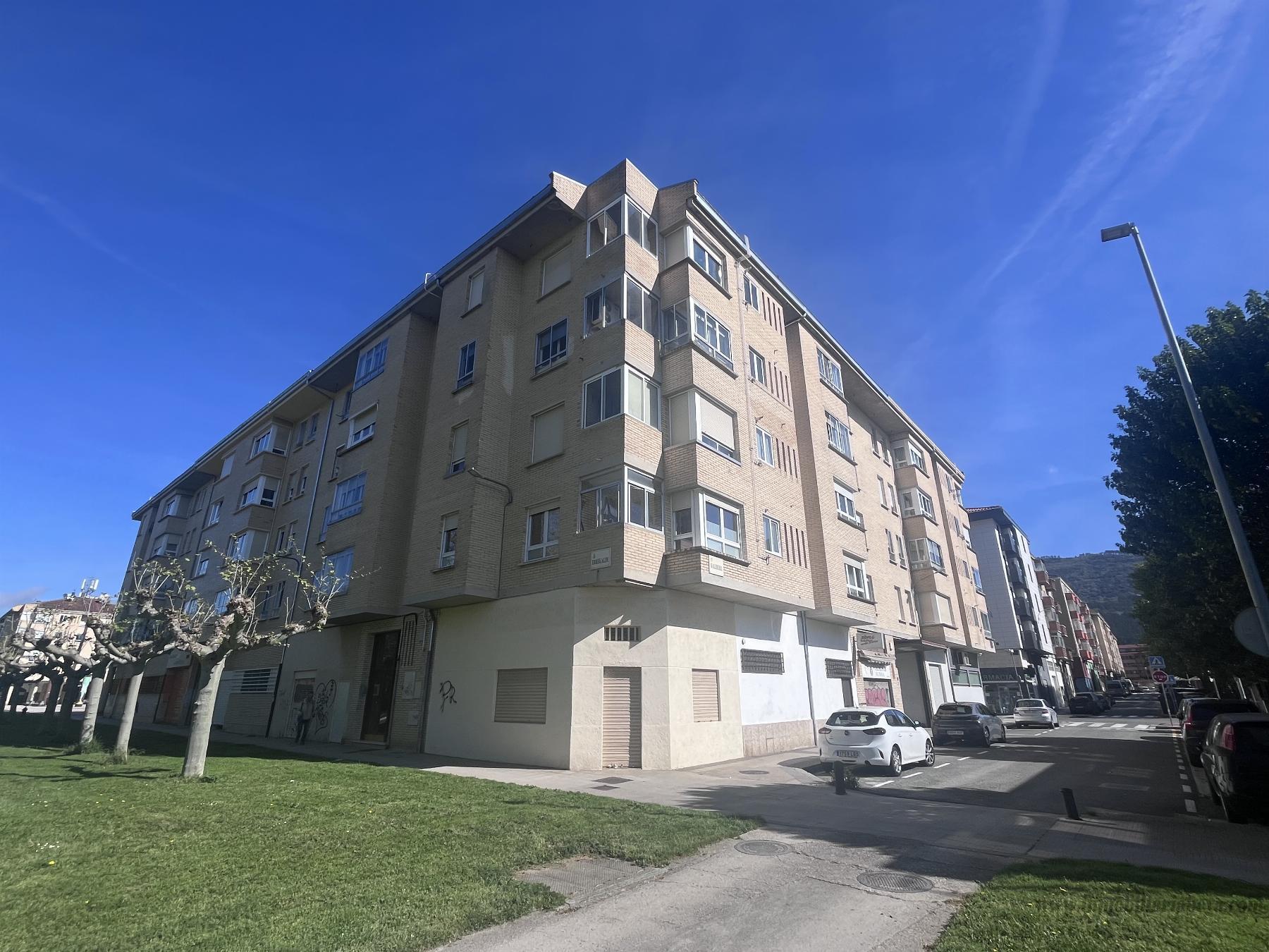 For sale of premises in Berriozar
