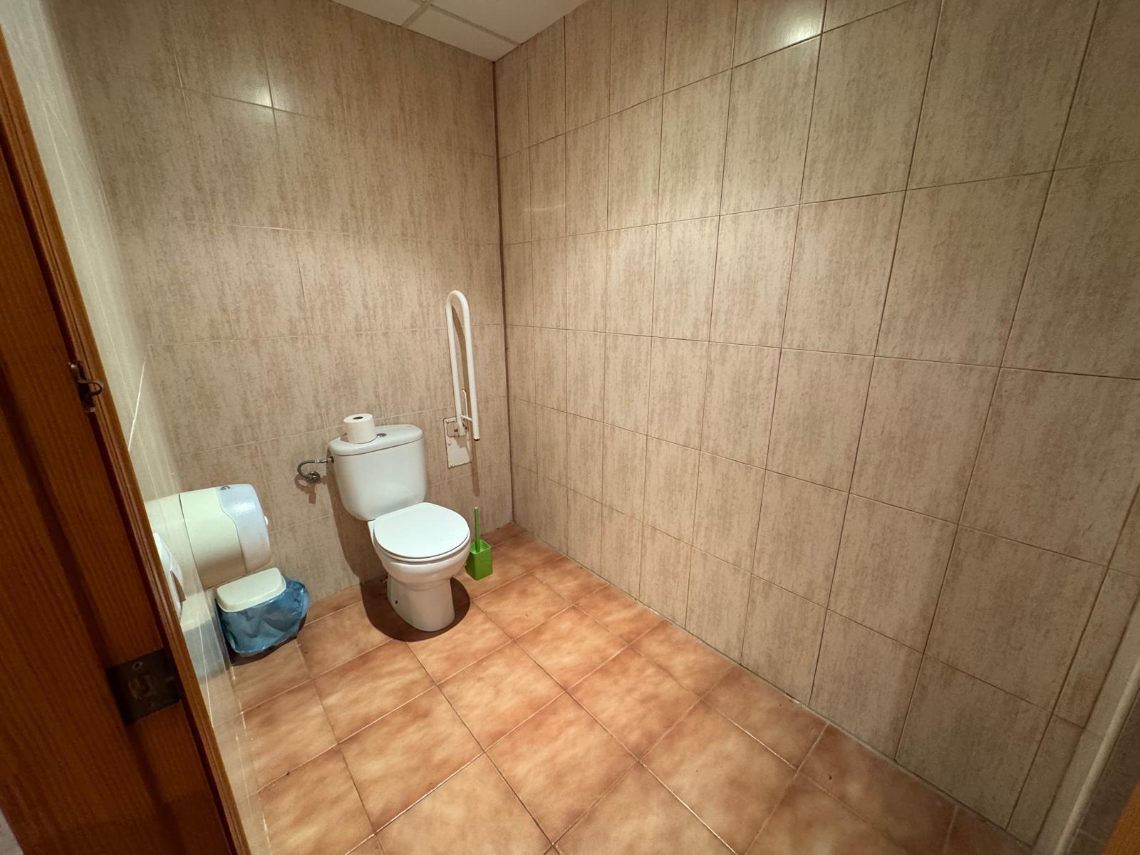Venta de local en Náquera