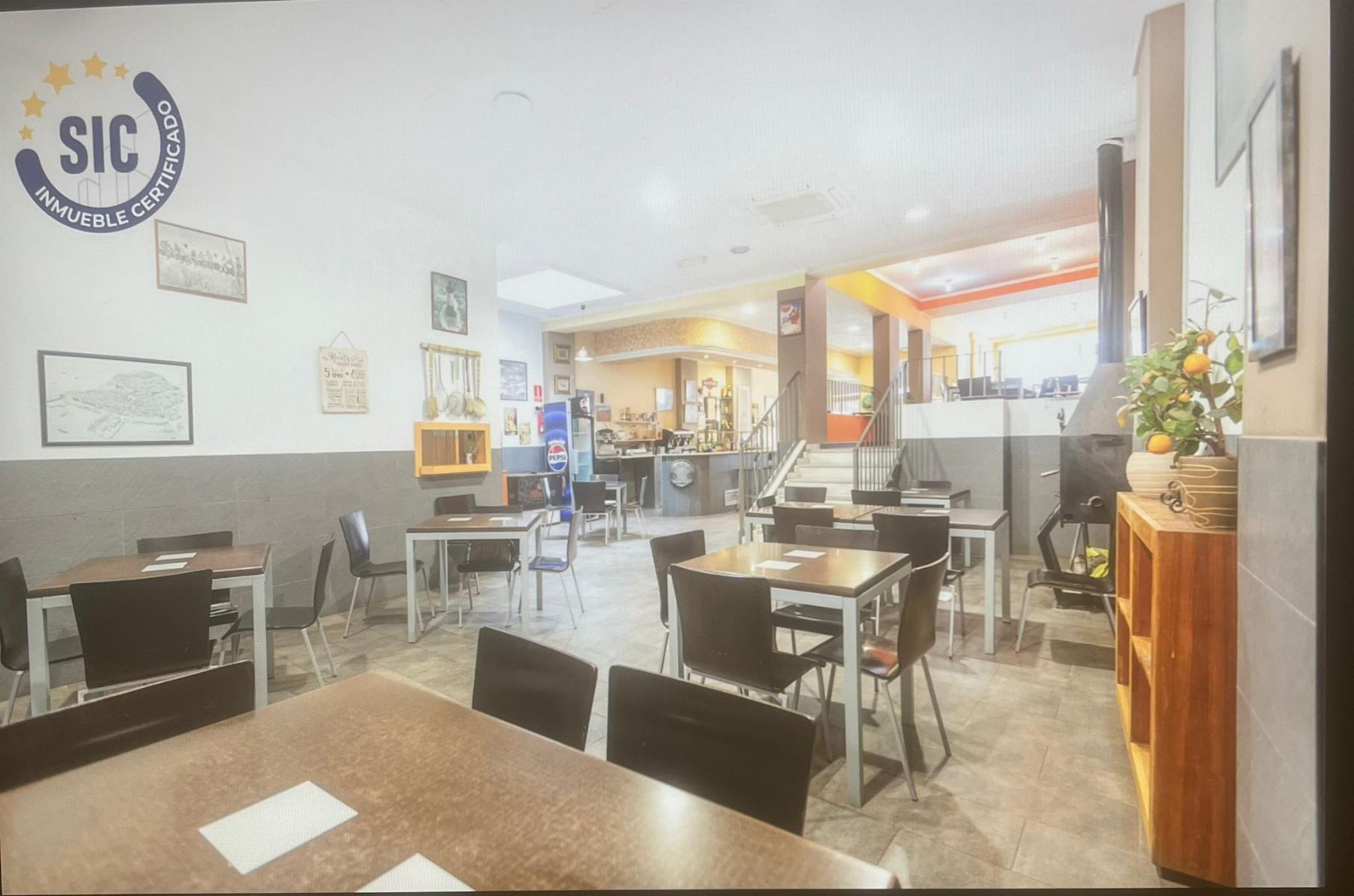 Venta de edificio en Gilet