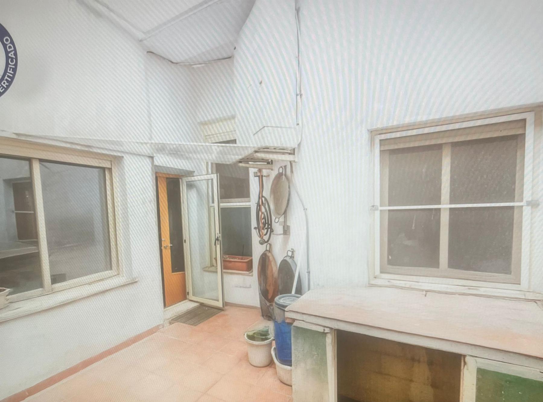 Venta de edificio en Gilet