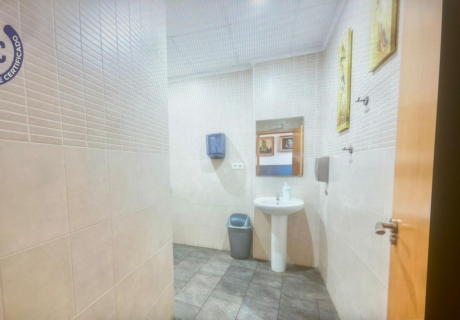 Venta de edificio en Gilet