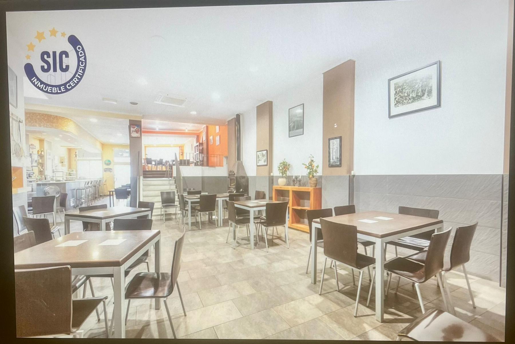 Venta de edificio en Gilet