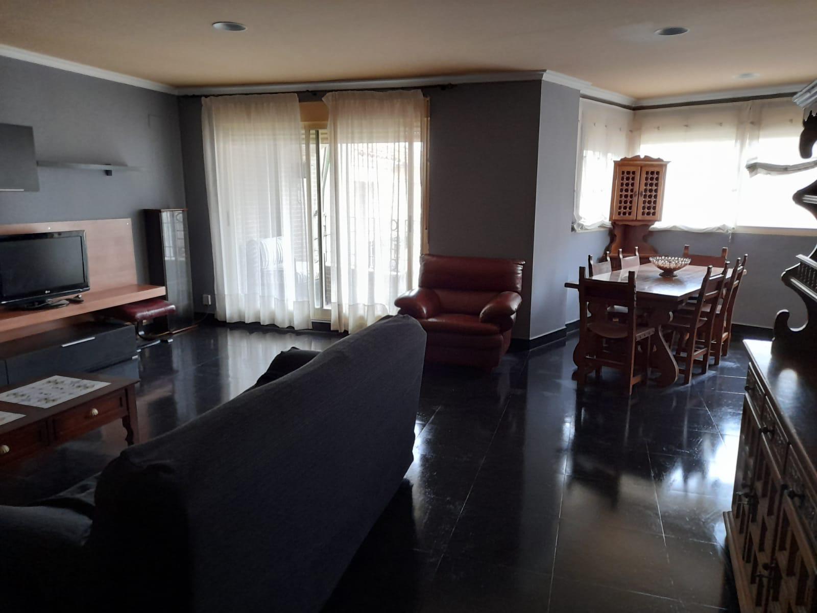 Venta de edificio en Gilet