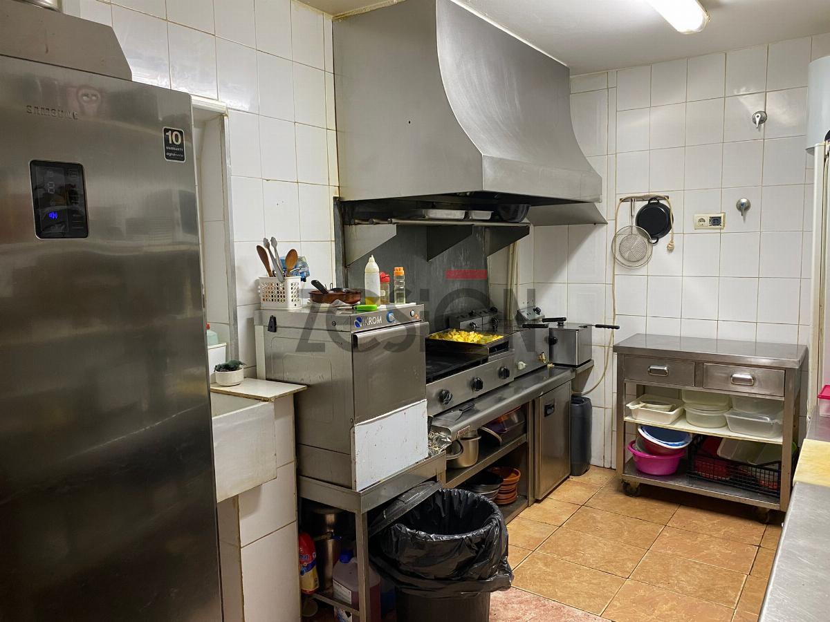 Venta de local comercial en El Perello