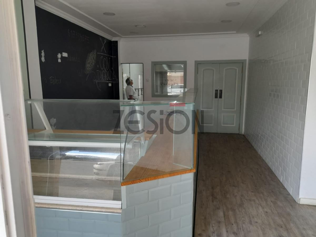 For rent of commercial in Massamagrell