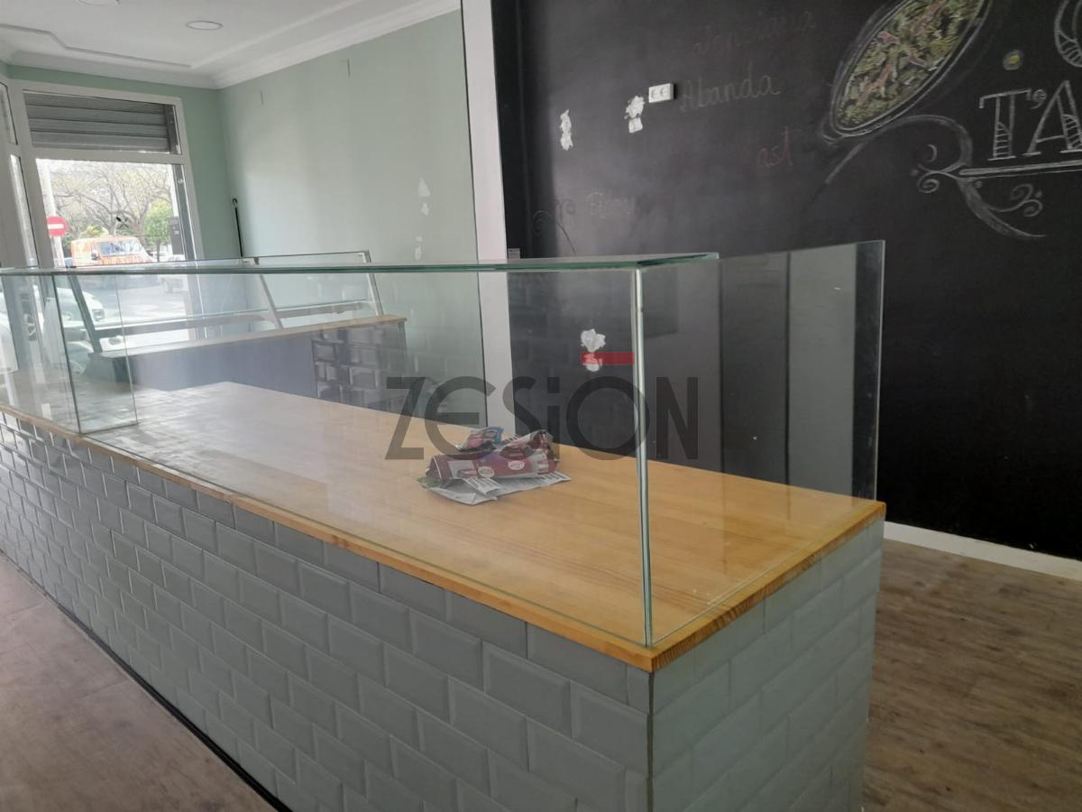 For rent of commercial in Massamagrell